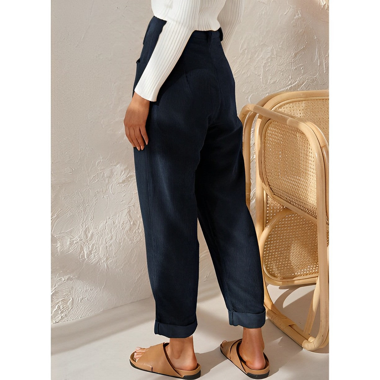 MC | Fashionable corduroy pants