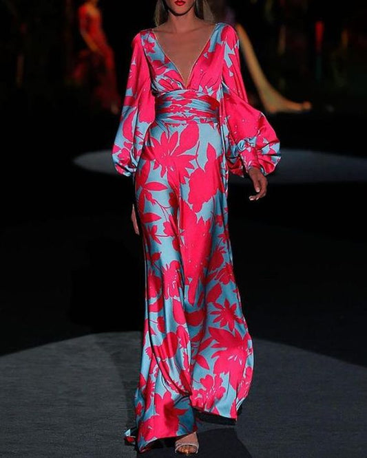 MC | Fashionable dress with V-neck